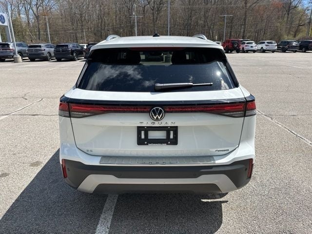 2026 Volkswagen Tiguan 2.0T SE