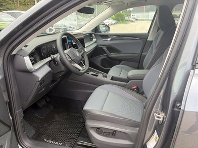 2026 Volkswagen Tiguan 2.0T SE