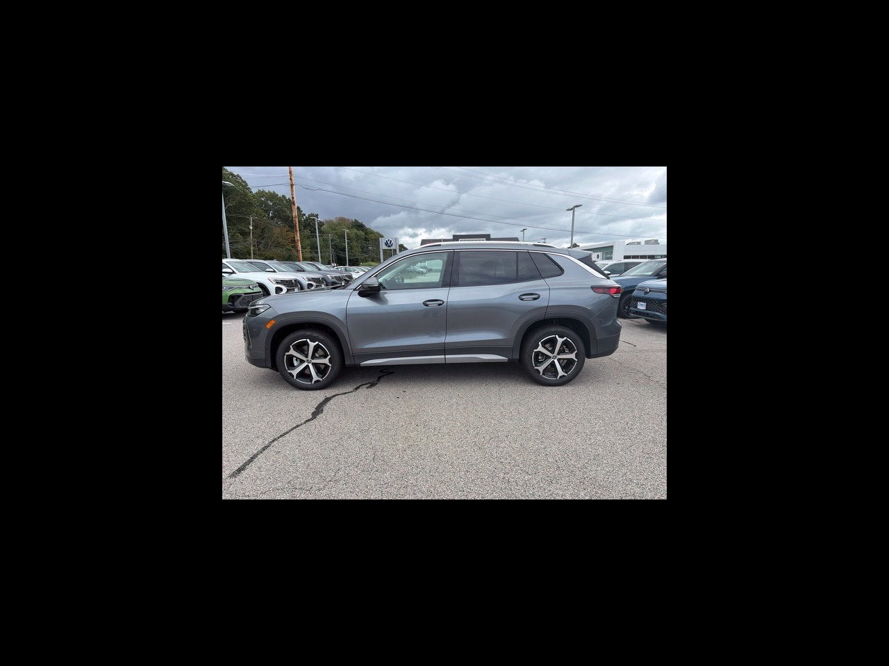 2026 Volkswagen Tiguan 2.0T SE