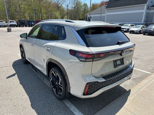 2026 Volkswagen Tiguan 2.0T SEL R-Line Turbo