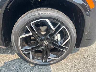2026 Volkswagen Tiguan 2.0T SEL R-Line Turbo