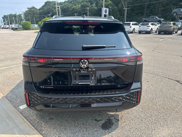 2026 Volkswagen Tiguan 2.0T SEL R-Line Turbo