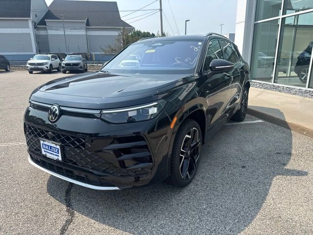 2026 Volkswagen Tiguan 2.0T SEL R-Line Turbo