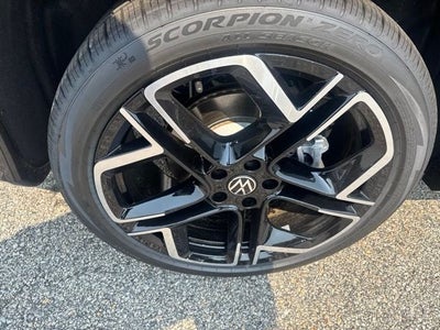 2026 Volkswagen Tiguan 2.0T SEL R-Line Turbo