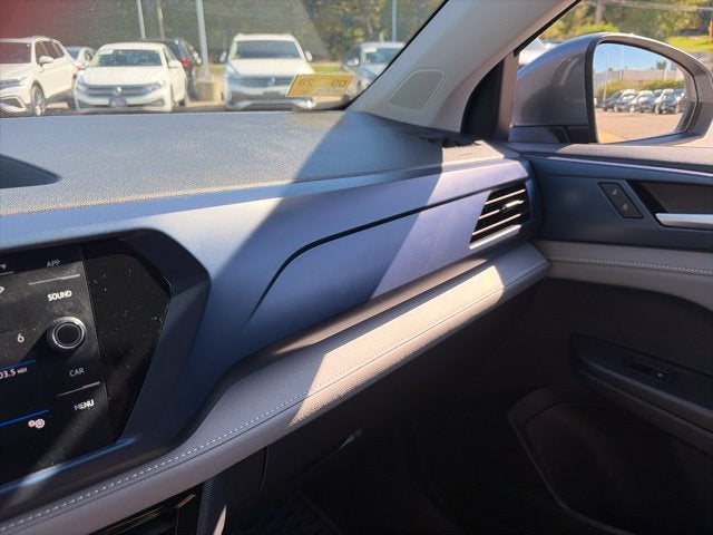 2024 Volkswagen Taos 1.5T SE