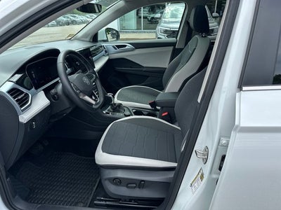 2025 Volkswagen Taos 1.5T SE