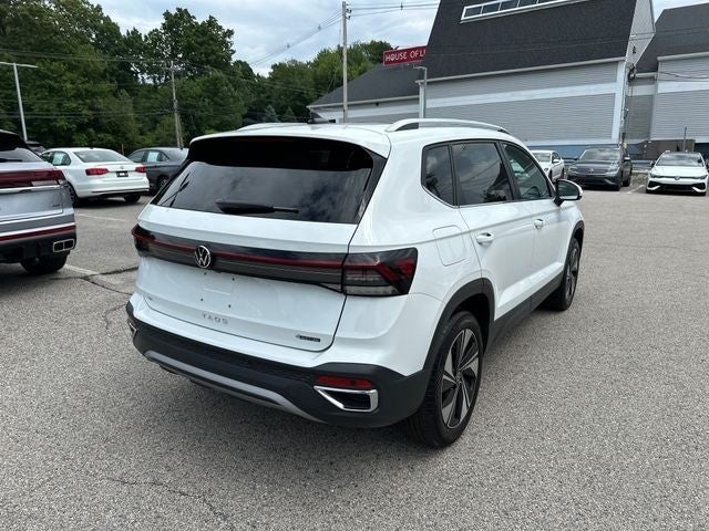 2025 Volkswagen Taos 1.5T SE
