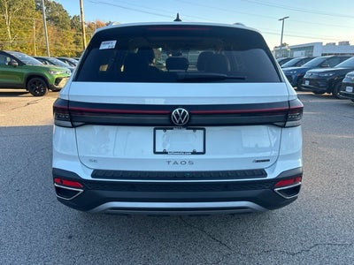 2027 Volkswagen Taos 1.5T SE