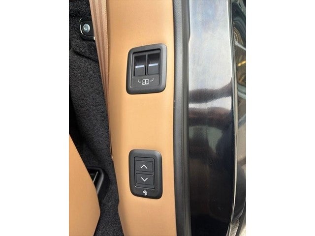 2025 Land Rover Range Rover SE LWB