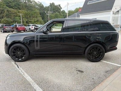 2025 Land Rover Range Rover SE LWB