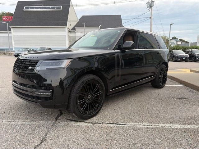 2025 Land Rover Range Rover SE LWB