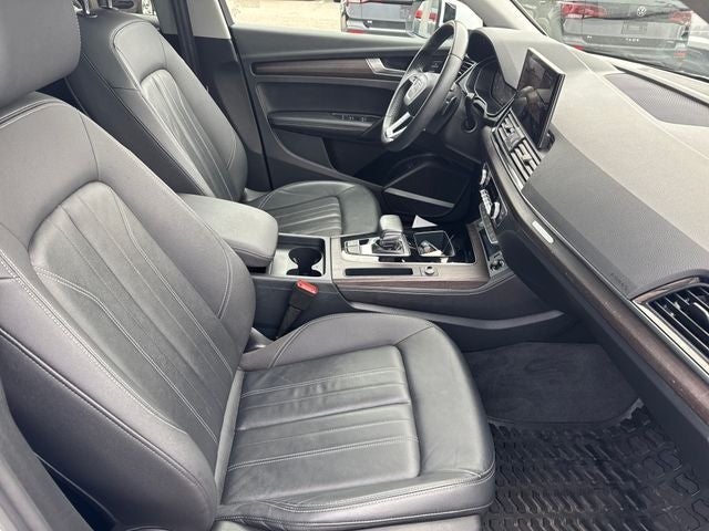 2023 Audi Q5 45 S line Premium quattro
