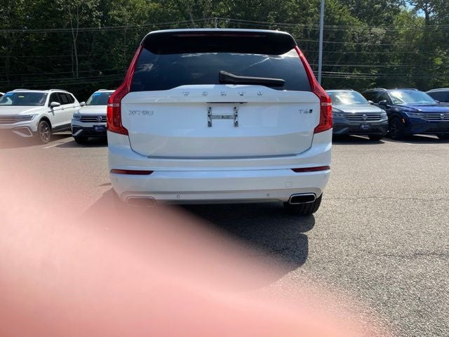 2021 Volvo XC90 T6 Momentum