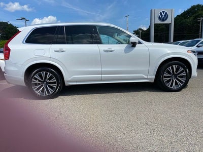2021 Volvo XC90 T6 Momentum