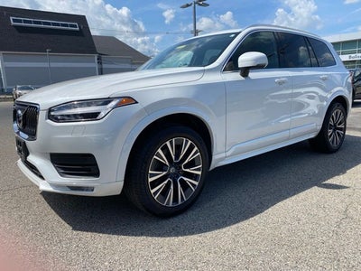 2021 Volvo XC90 T6 Momentum