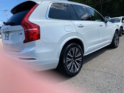 2021 Volvo XC90 T6 Momentum