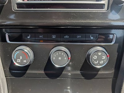 2017 Volkswagen Golf GTI Sport