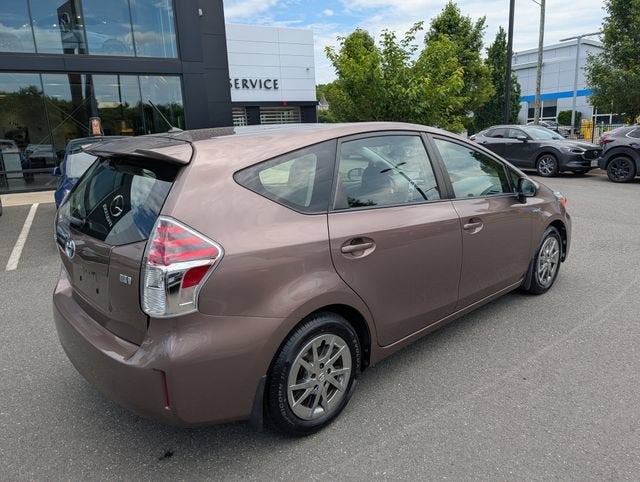 2017 Toyota Prius v Two