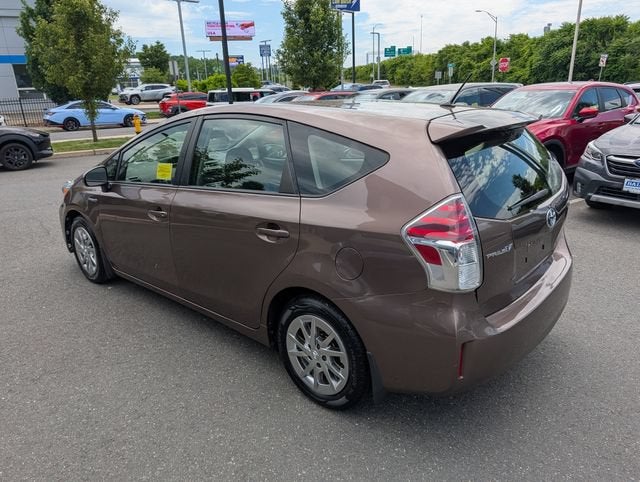 2017 Toyota Prius v Two