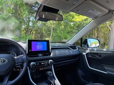 2025 Toyota RAV4 Hybrid LE