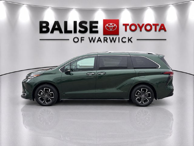 2025 Toyota Sienna Platinum