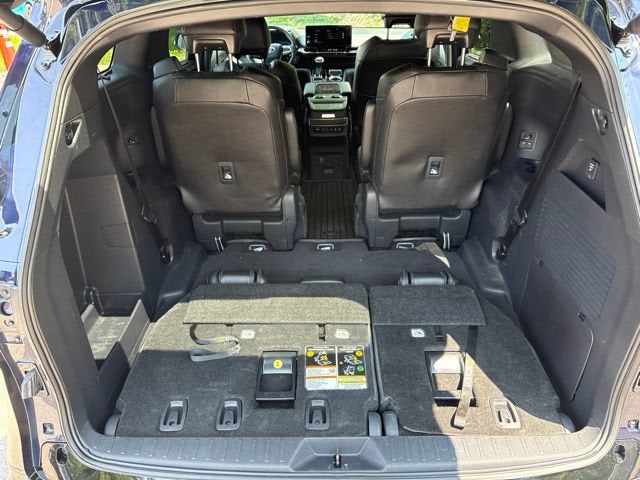 2025 Toyota Sienna Platinum