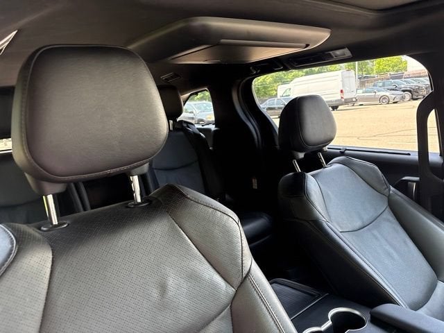 2025 Toyota Sienna Platinum