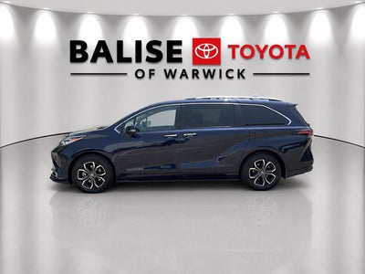 2025 Toyota Sienna Platinum