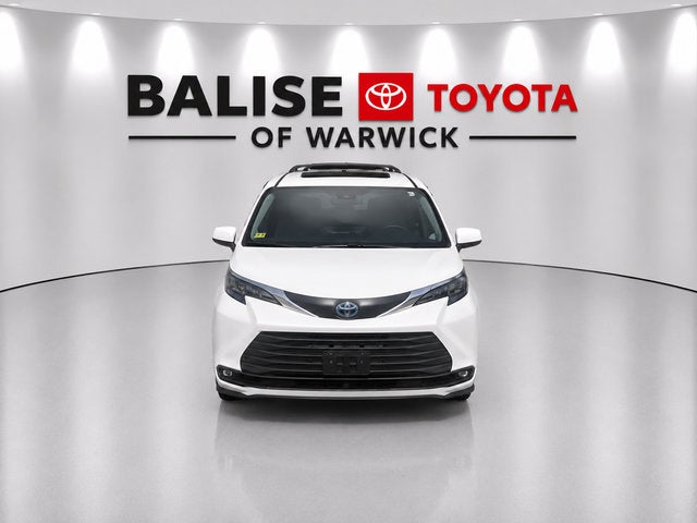 2025 Toyota Sienna XLE