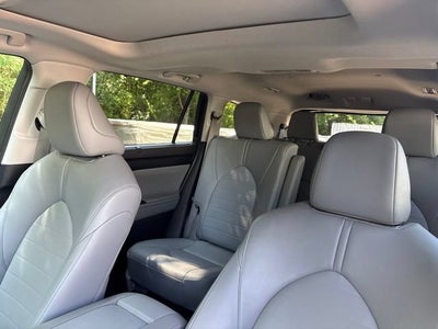 2025 Toyota Highlander XLE