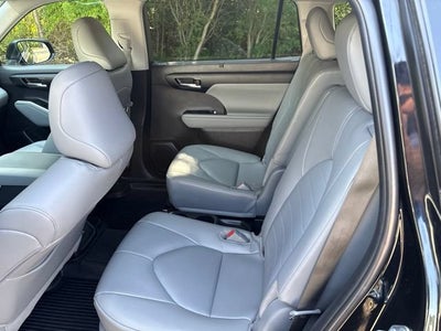 2025 Toyota Highlander XLE