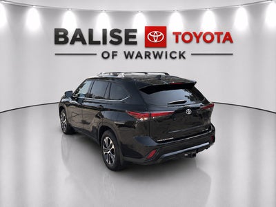 2025 Toyota Highlander XLE