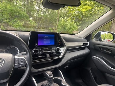 2023 Toyota Highlander LE