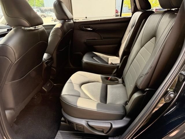 2025 Toyota Highlander XLE