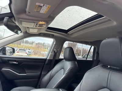 2025 Toyota Highlander XLE