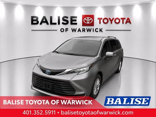 2023 Toyota Sienna LE