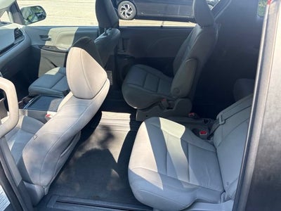 2019 Toyota Sienna XLE