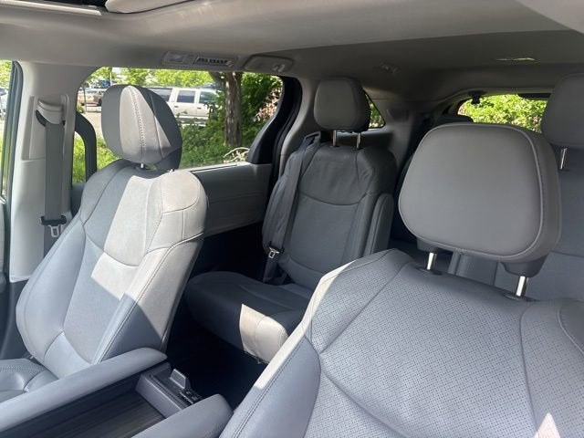 2022 Toyota Sienna Limited