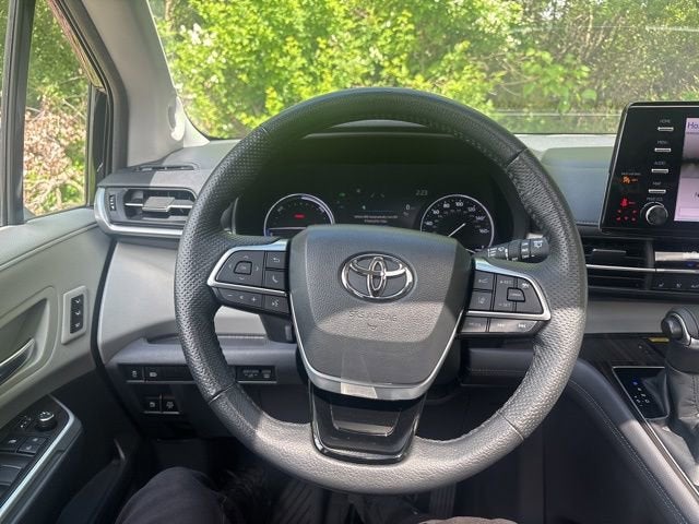 2022 Toyota Sienna Limited