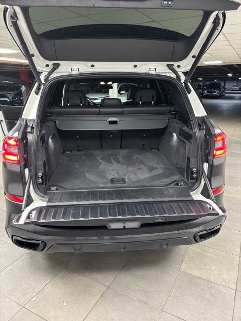 2023 BMW X5 M50i