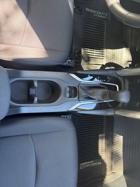 2025 Toyota Corolla Cross LE