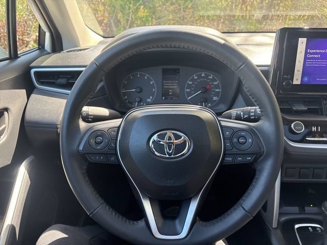 2025 Toyota Corolla Cross LE