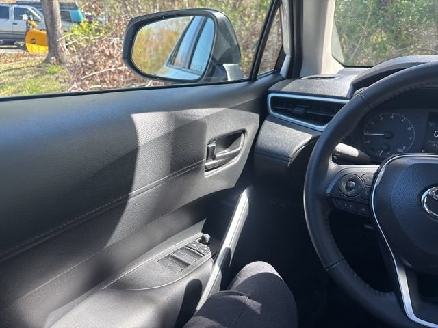 2025 Toyota Corolla Cross LE