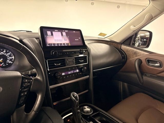 2023 INFINITI QX80 Premium Select