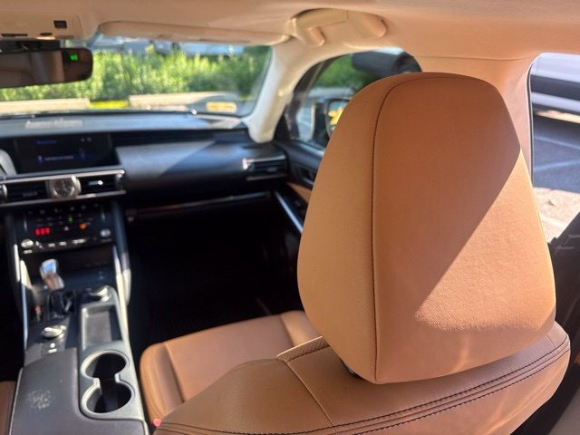 2017 Lexus IS 300