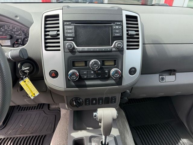 2015 Nissan Frontier SV