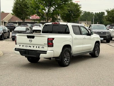 2025 Nissan Frontier SV