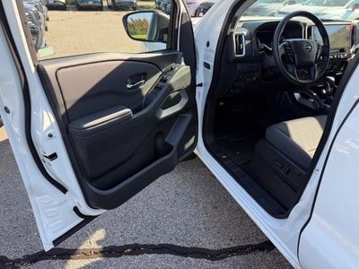 2027 Nissan Frontier SV