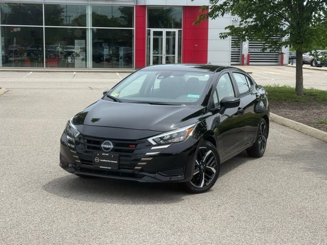 2025 Nissan Versa 1.6 SR