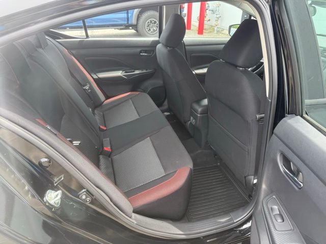 2025 Nissan Versa 1.6 SR